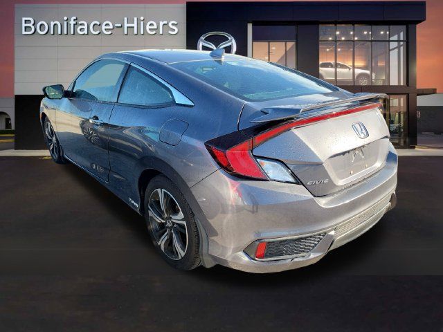 Used 2016 Honda Civic Touring image 4