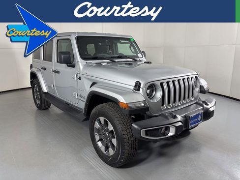 Used 2022 Jeep Wrangler Unlimited Sahara w/ LED Lighting Group AWD/4WD image 1