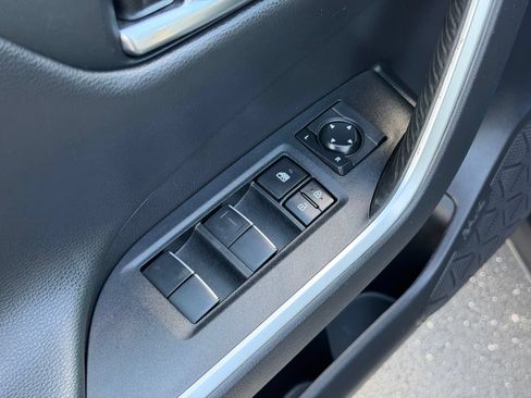 Used 2020 Toyota RAV4 XSE w/ XSE Grade Weather Package AWD/4WD image 14