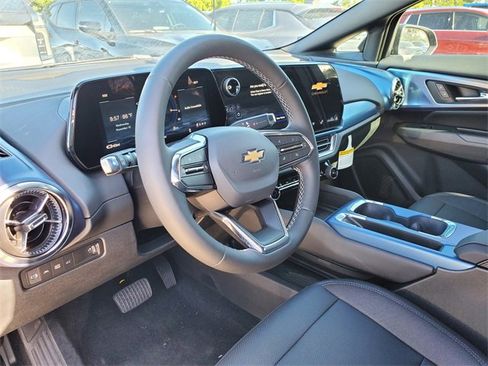 New 2026 Chevrolet Equinox EV LT image 9