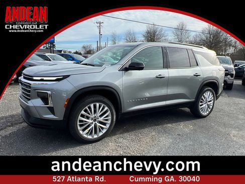 New 2026 Chevrolet Traverse LT w/ Driver Confidence Package image 1