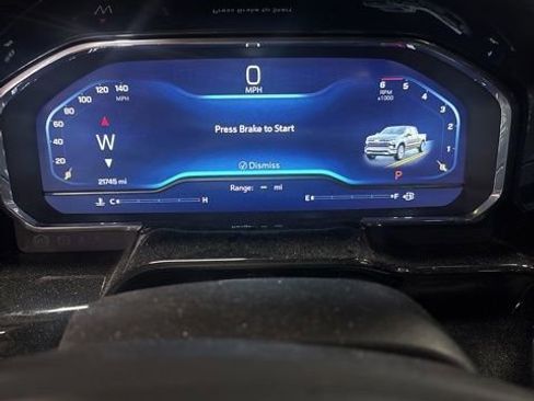 Used 2024 Chevrolet Silverado 1500 RST w/ Convenience Package II image 3