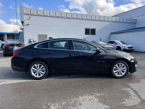 Used 2024 Chevrolet Malibu LT image 2