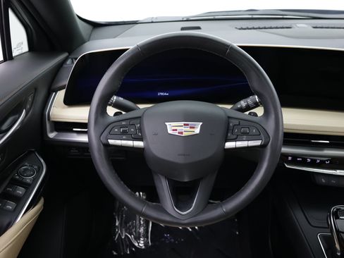 Used 2025 Cadillac XT4 Premium Luxury w/ Cold Weather Package FWD image 32