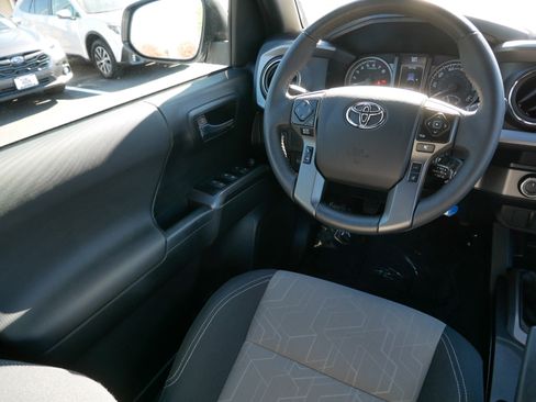 Used 2023 Toyota Tacoma SR image 9