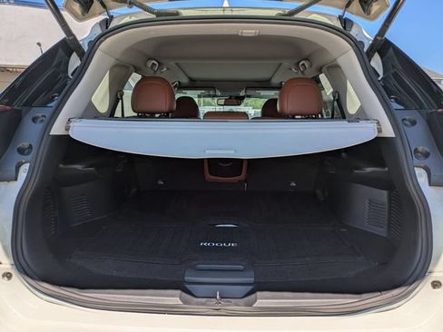 Used 2019 Nissan Rogue SL w/ Premium Package AWD/4WD image 22