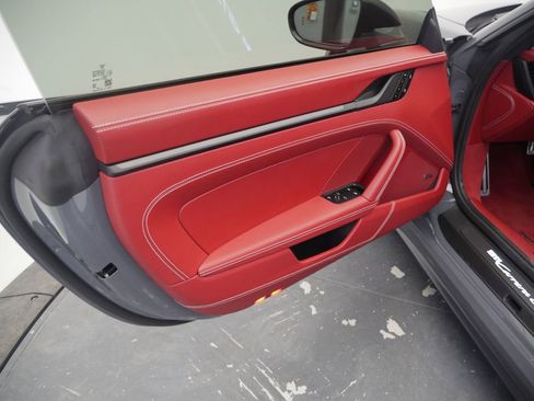 Certified 2025 Porsche 911 Carrera GTS image 18