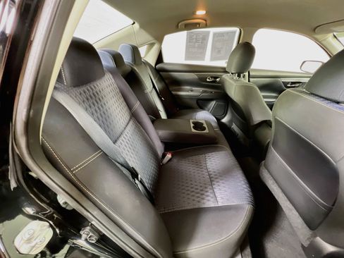Used 2016 Nissan Altima 2.5 S w/ Power Driver Seat Package FWD image 24