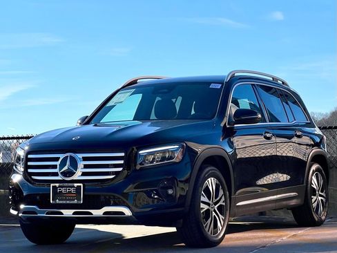 Certified 2025 Mercedes-Benz GLB 250 4MATIC image 4