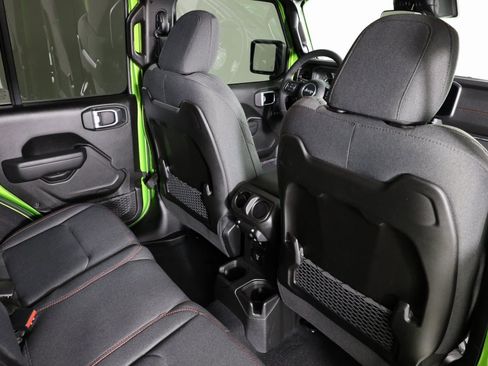 Used 2025 Jeep Wrangler Rubicon w/ Convenience Group image 38