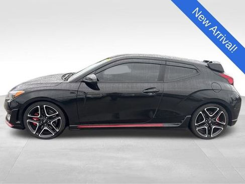 Used 2022 Hyundai Veloster N FWD image 4