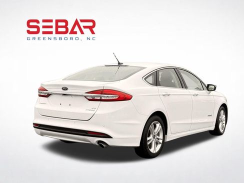 Used 2018 Ford Fusion SE w/ Equipment Group 602A FWD image 7