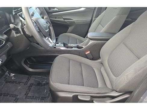 Used 2023 Chevrolet Bolt EUV LT w/ Driver Confidence Package FWD image 5