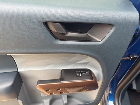 Used 2023 Ford Maverick Lariat w/ Lariat Luxury Package image 49