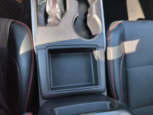 Used 2016 Toyota Camry SE FWD image 44