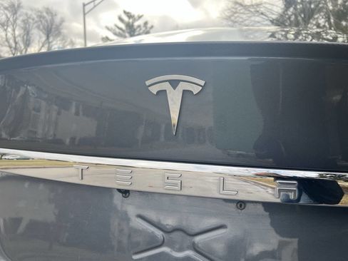 Used 2019 Tesla Model S Performance image 17