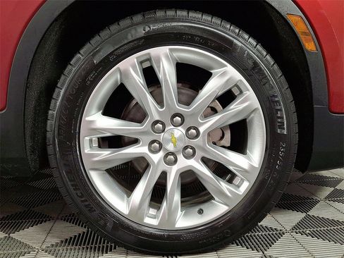 Used 2019 Chevrolet Blazer LT w/ Sun and Wheels Package image 11