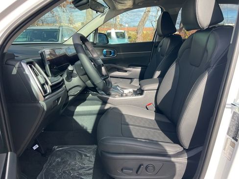 New 2026 Kia Sorento S w/ S Panoramic Sunroof Package FWD image 8
