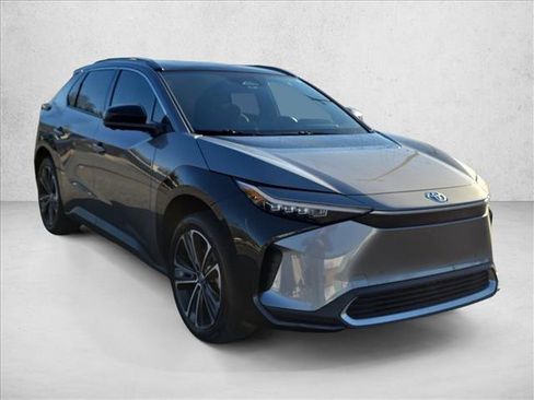 Used 2023 Toyota bZ4X Limited image 3