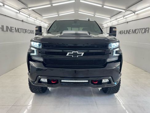 Used 2021 Chevrolet Silverado 1500 RST w/ Convenience Package II AWD/4WD image 2