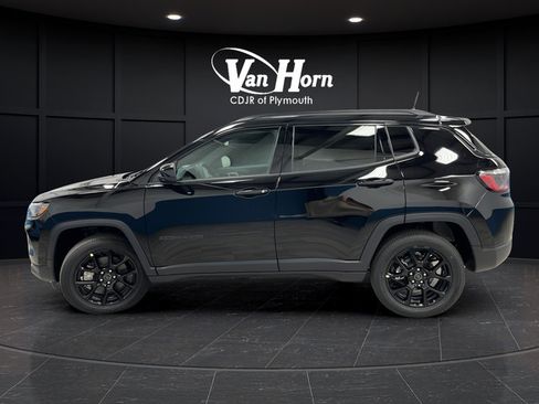 New 2026 Jeep Compass Latitude AWD/4WD image 4