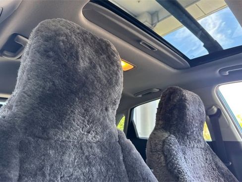 Used 2019 Hyundai Kona Limited image 17