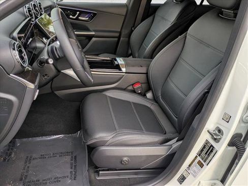 Used 2026 Mercedes-Benz GLC 300 image 15