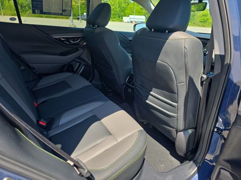 Used 2023 Subaru Outback Onyx Edition AWD/4WD image 11