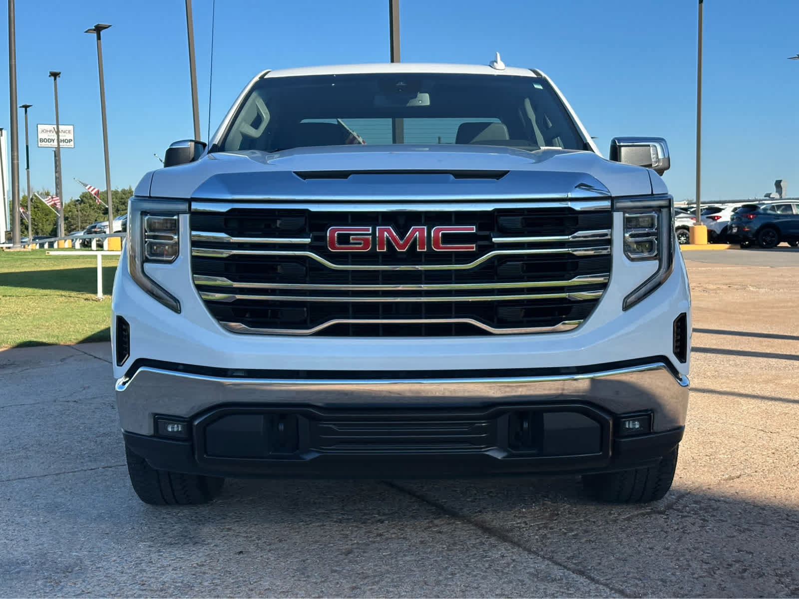 Used 2025 GMC Sierra 1500 SLT w/ SLT Premium Package AWD/4WD image 3