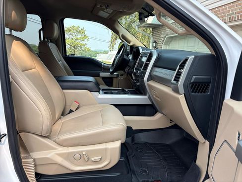 Used 2019 Ford F250 Lariat w/ Chrome Package AWD/4WD image 11