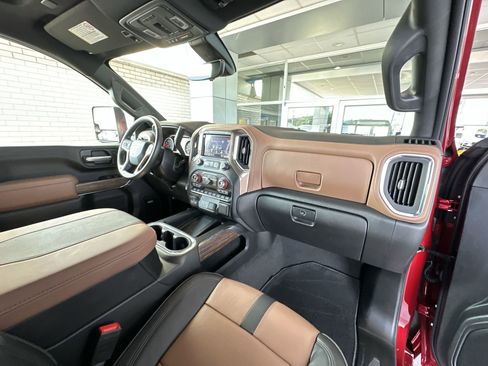 Used 2023 Chevrolet Silverado 2500 High Country w/ Technology Package AWD/4WD image 28