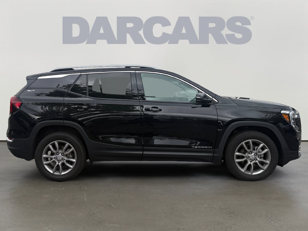 Used 2024 GMC Terrain SLT AWD/4WD image 8
