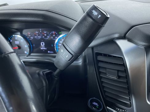 Certified 2019 Chevrolet Suburban Premier w/ Premier Plus Edition image 8