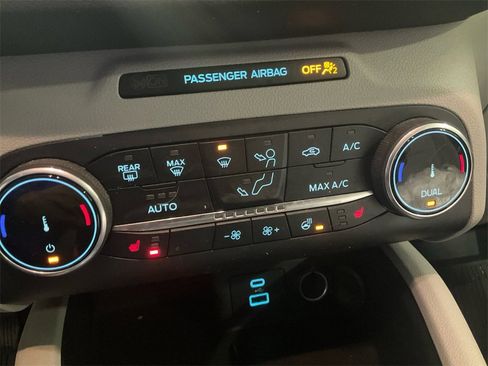 Used 2023 Ford Escape Active w/ Cold Weather Package image 27