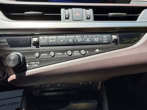 Used 2020 Lexus ES 350 w/ Premium Package FWD image 26
