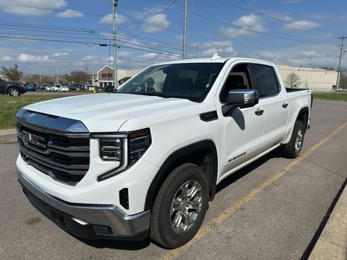 Used 2025 GMC Sierra 1500 SLT image 7