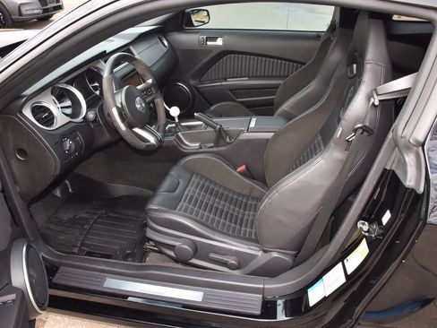 Used 2013 Ford Mustang Shelby GT500 image 30