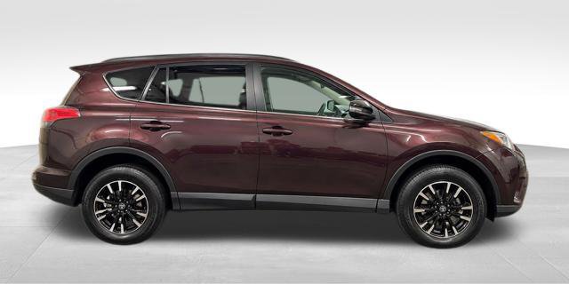 Used 2018 Toyota RAV4 LE w/ All Weather Liner Package AWD/4WD image 3