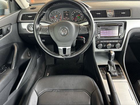 Used 2012 Volkswagen Passat 2.5 SE FWD image 12