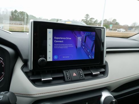 Used 2025 Toyota RAV4 XLE Premium image 24