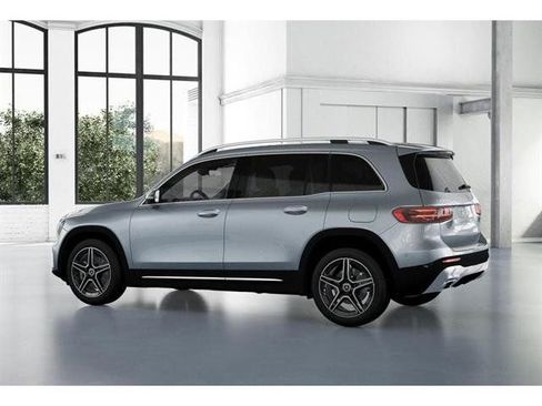 New 2026 Mercedes-Benz GLB 250 4MATIC image 30