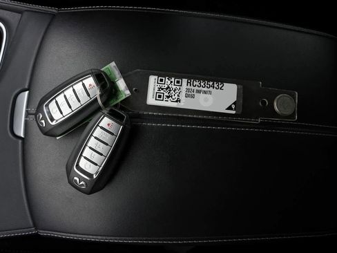 Used 2024 INFINITI QX60 Luxe w/ Vision Package AWD/4WD image 26