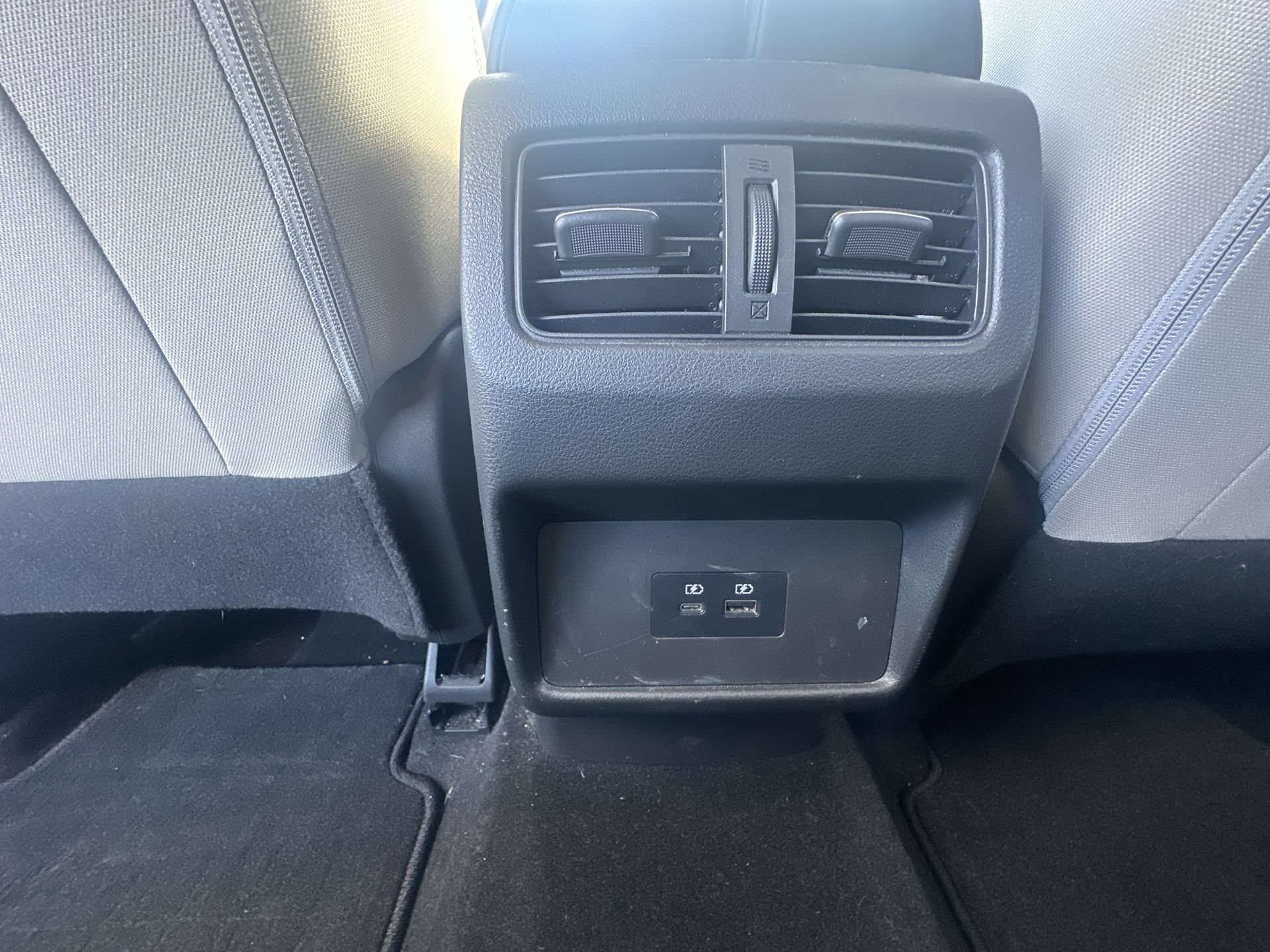 Used 2021 Nissan Rogue SV AWD/4WD image 21