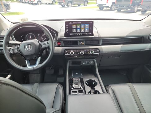 Used 2023 Honda Pilot EX-L image 17