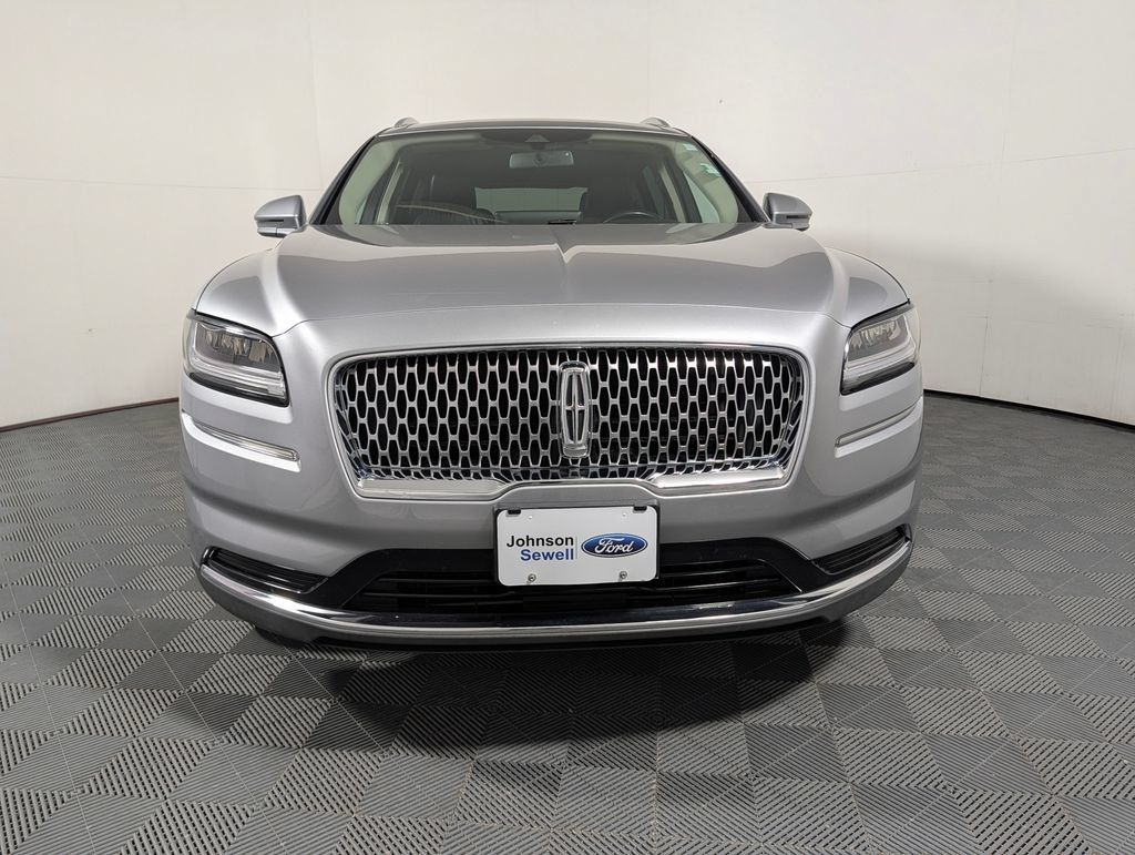 Used 2021 Lincoln Nautilus FWD w/ Equipment Group 101A image 3