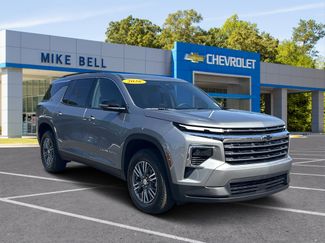 Used 2026 Chevrolet Traverse LT w/ Driver Confidence Package FWD video 1