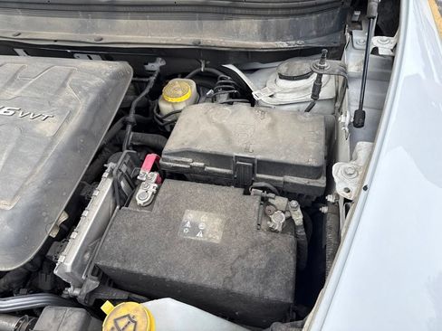 Used 2016 Jeep Cherokee Limited AWD/4WD image 9