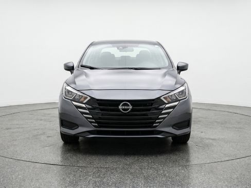 Used 2025 Nissan Versa SV FWD image 2