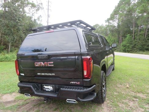 Used 2024 GMC Sierra 1500 AT4 w/ Technology Package AWD/4WD image 6