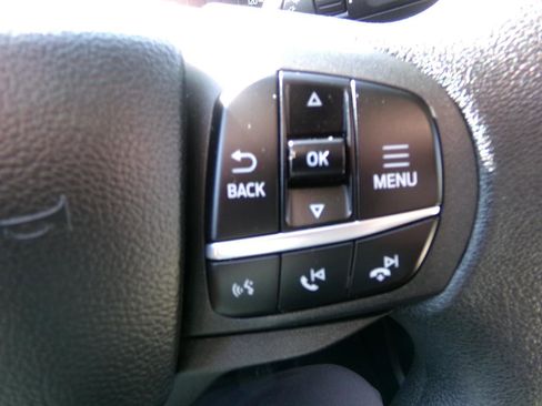 Used 2023 Ford Explorer 4WD image 17